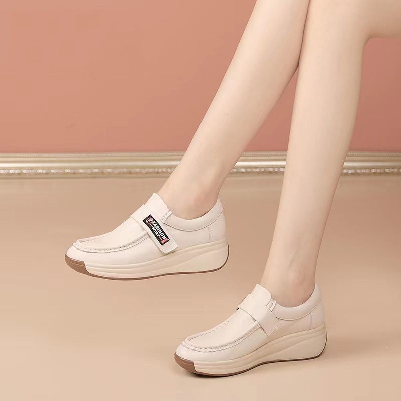 Dép Da Bò Đế Dày Phong Cách Thời Trang Mới Năm 2023