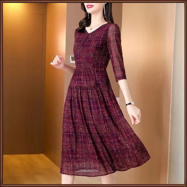 Đầm Tay Lửng Cổ Chữ V Ôm Dáng Thời Trang Dành Cho Nữ Trung Niên