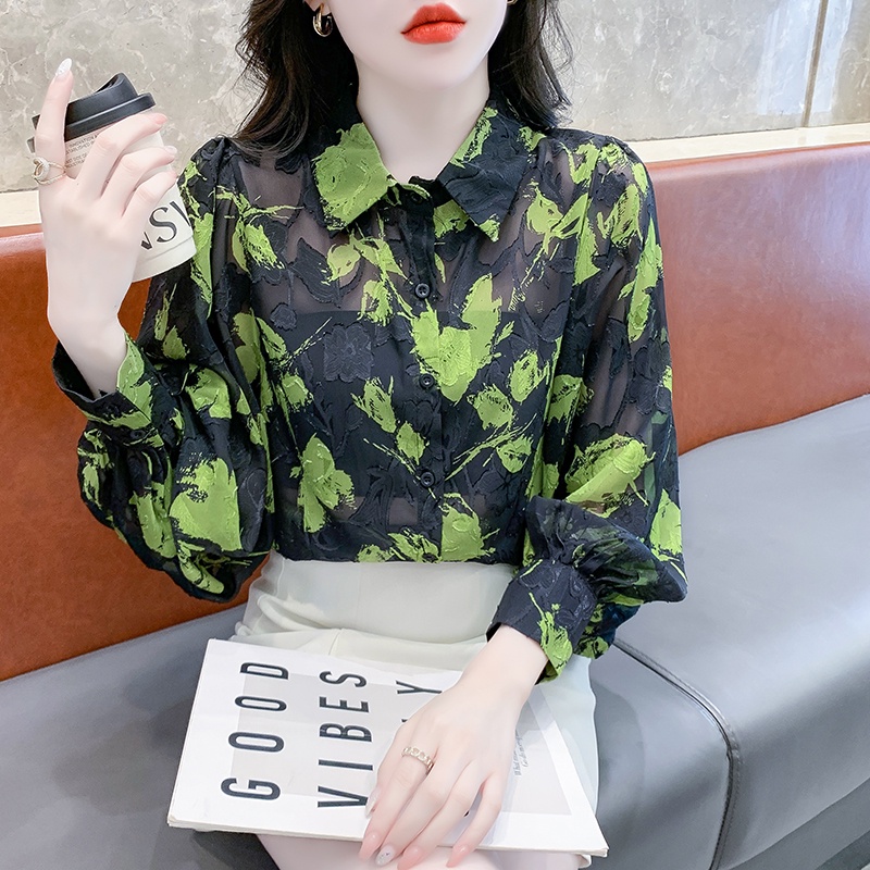 Multiplication pháp retro lỏng lẻo áo sơ mi hoa màu đen phụ nữ 2023 mùa hè phong cách mới thời trang hồng kông phong cách sang trọng voan hàng đầu ff