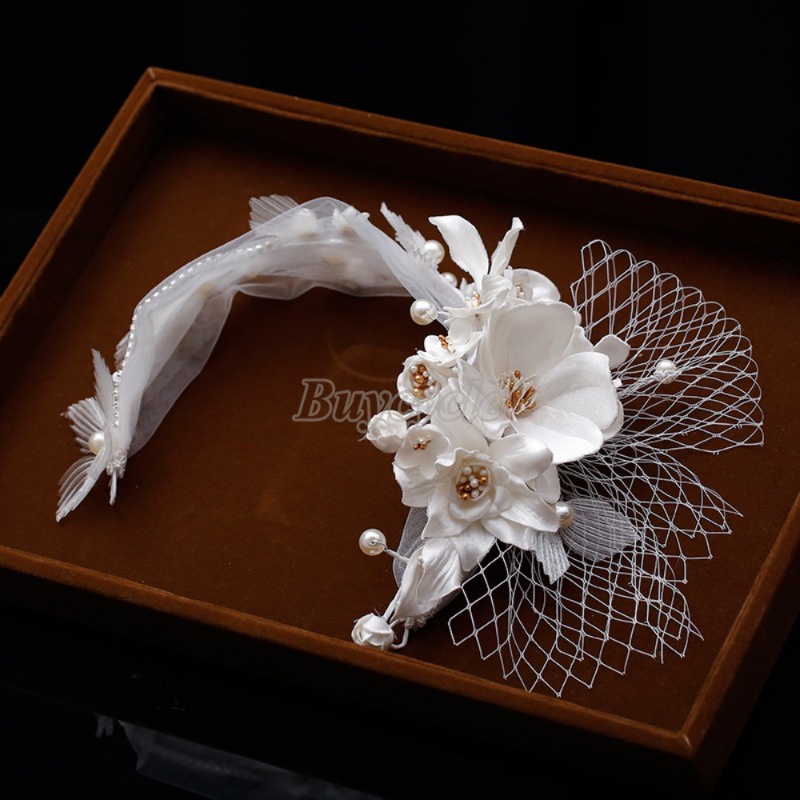 Vòng Hoa Cài Tóc Cho Cô Dâu