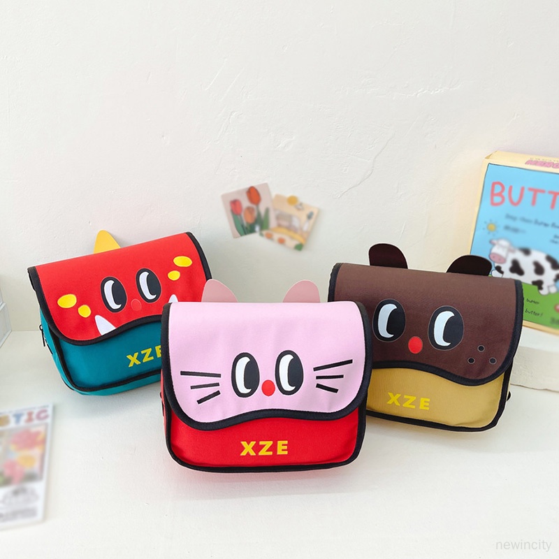 Korean kids girls boys kindergarten cartoon ultra-light backpack school bag