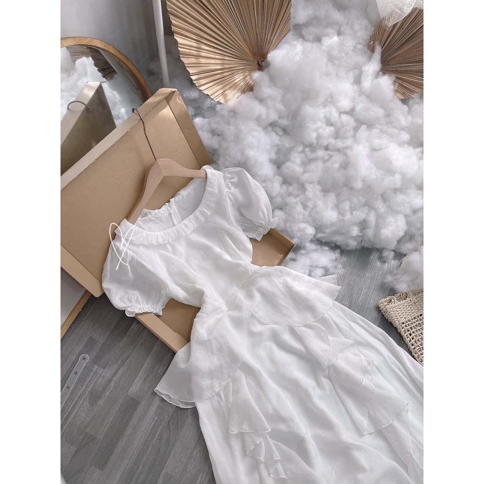 Đầm midi trắng cổ vuông chân bèo voan