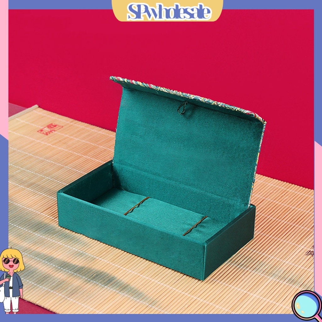 &lt;SPwholesale&gt; Hộp Đựng Vòng Tay / Vòng cổ Thêu Họa Tiết Phong Cách Trung Hoa Sang Trọng Mịn Màng Không Phai Màu Cho Nữ