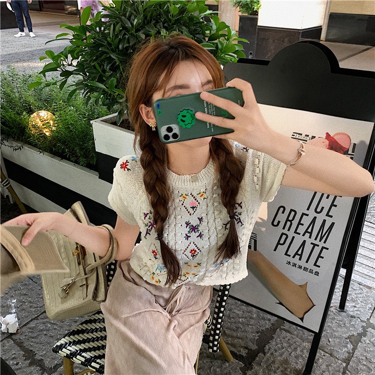 Áo kiểu nữ len mongtoghi thêu hoa croptop MS1127