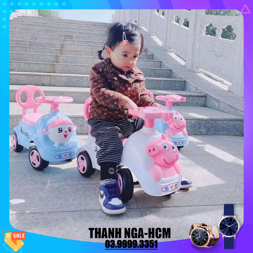Xe lắc bơi cho bé có nhạc + còi,)Xe chòi chân hình Heo cho bé có nhạc