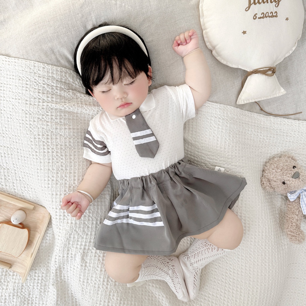 Bộ Áo Liền Quần Tam Giác Xếp Ly Toàn Diện Cho Bé Trai Gái