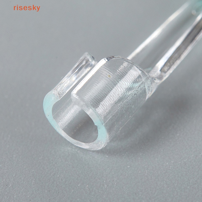 Set 4 / 5 Muỗng Silicone Thay Thế Vệ Sinh Tai Tiện Dụng
