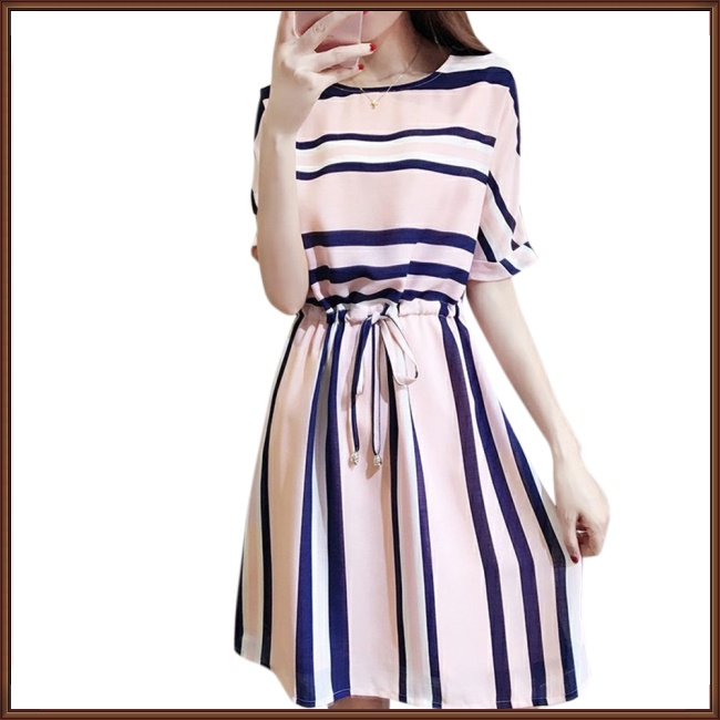 Đầm Dây Rút Họa Tiết Kẻ Sọc Duyên Dáng Thời Trang Cho Nữ
