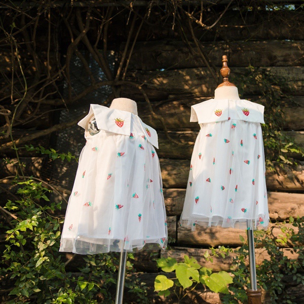 Váy ren công chúa 5080 thêu dâu tây