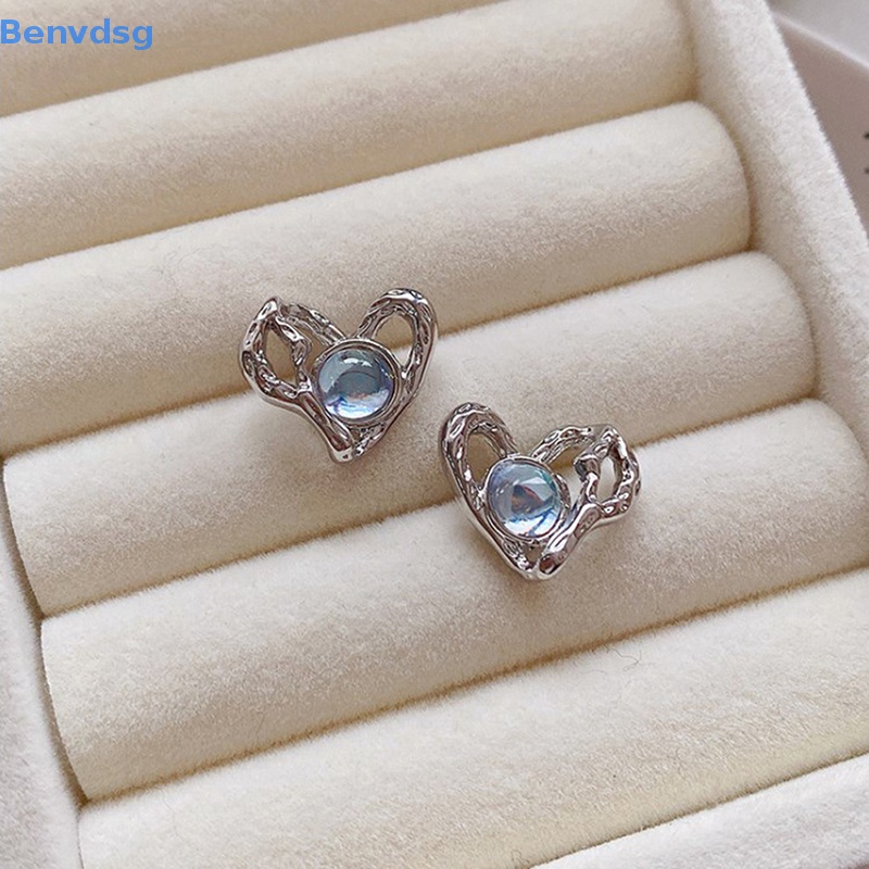 &gt; Khuyên Tai Kim Loại Hình Trái Tim Đơn Giản Sáng Bóng Thời Trang Cho Nữ