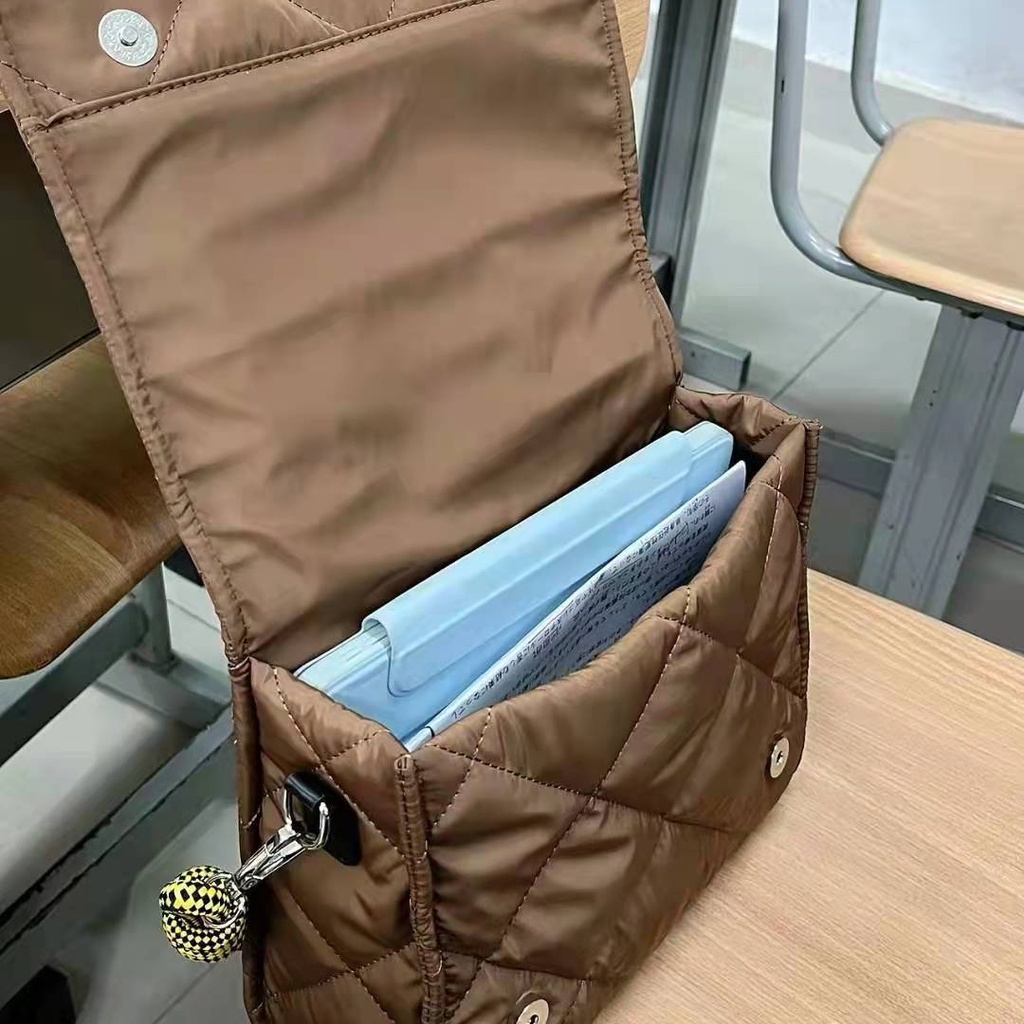 Túi Đeo Vai Hình Vuông Cỡ Nhỏ Bằng Vải Nylon Dệt Tay Phối Dây Đeo Sợi Nilon Đính Kim Cương Thời Trang Âu Mỹ