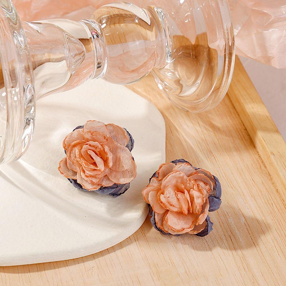 Khuyên Tai Hình Bông Hoa Màu Sắc Tương Phản Phong Cách Hàn Quốc Dành Cho Nữ