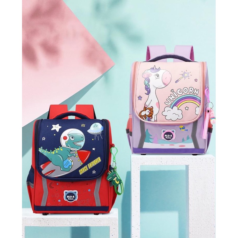 Balo học sinh tiểu học chống gù chống thấm nước chất liệu an toàn cho bé yêu lớp 1 - 5 siêu hot