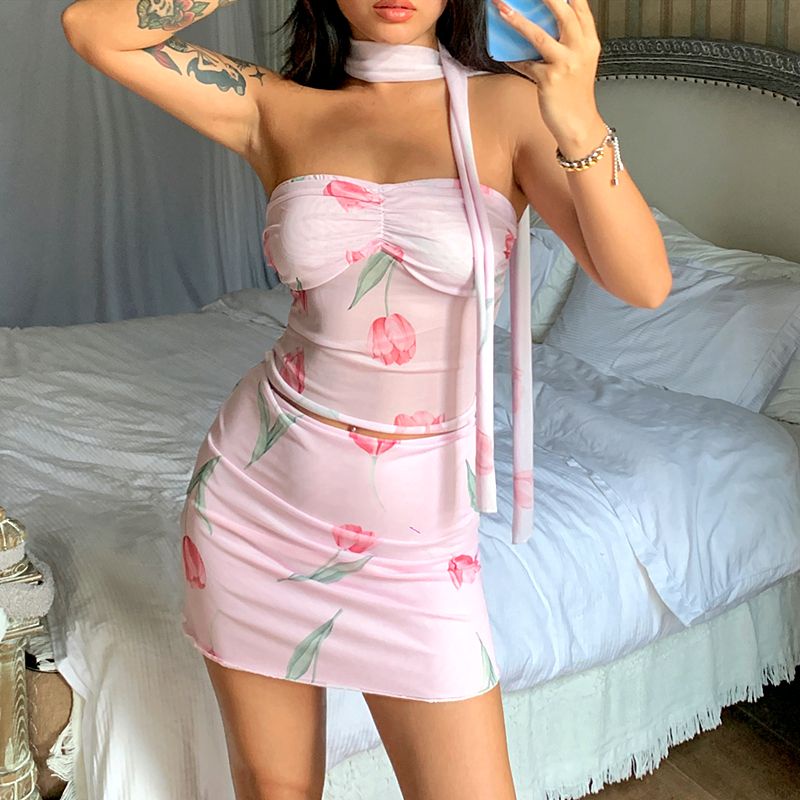 Áo Lửng Dạng Ống Và Chân Váy Ngắn Xếp Ly Ôm Dáng Gợi Cảm Phong Cách Âu Mỹ Mùa Hè Cho Nữ Niche