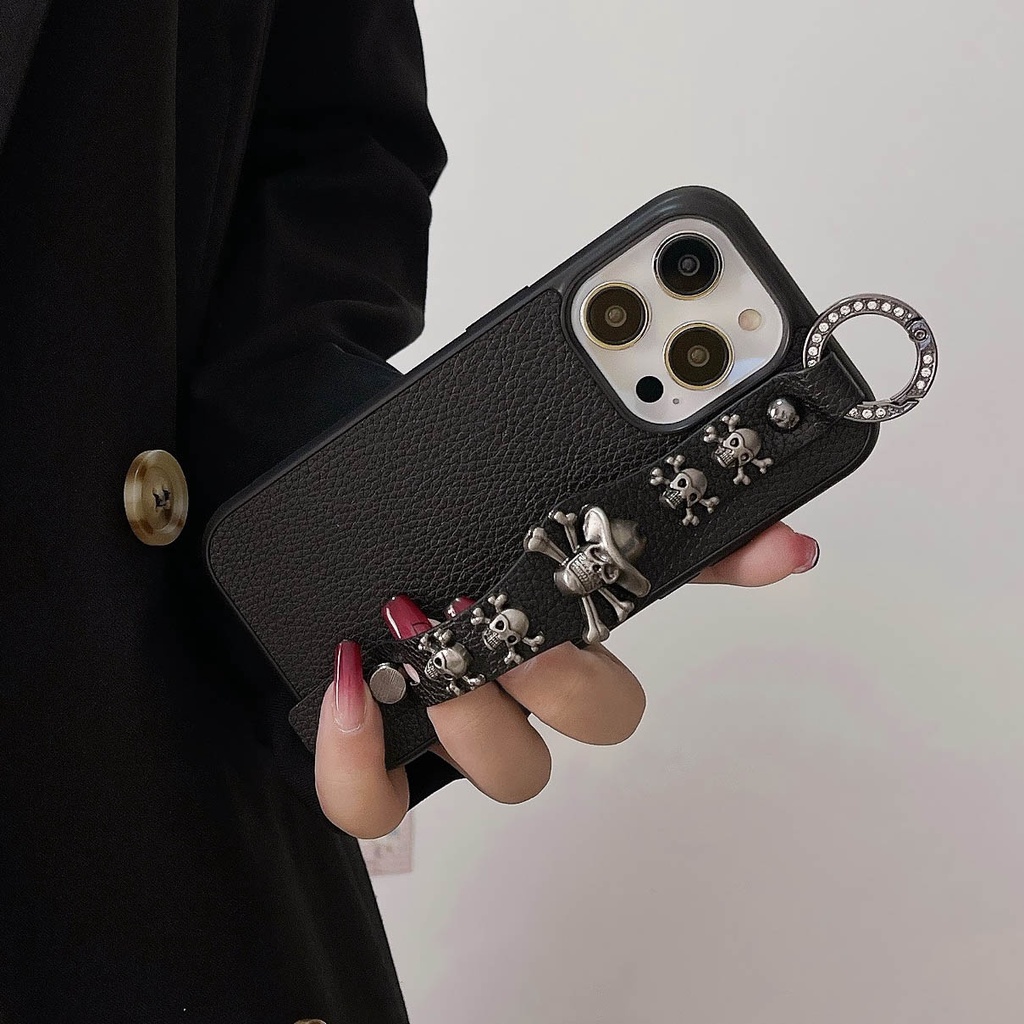 Ốp Điện Thoại Da Màu Đen Họa Tiết Đầu Lâu Kiểu Cao Bồi Có Dây Đeo Cổ Tay Cho iPhone 14ProMax 13 12 11 XSMax XR 7P