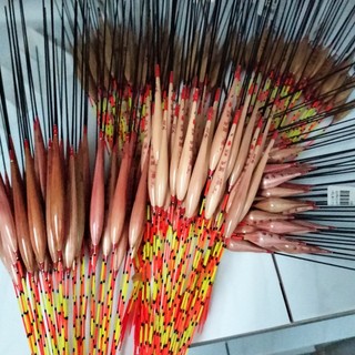 Combo 3 phao cỏ ( 1 chuyên rô phi + 1 chuyên chép + 1 săn hàng nước sâu )