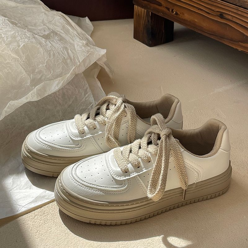 Giày Thể Thao Đế Bằng Màu Trắng Phong Cách Thời Trang Mới 2023