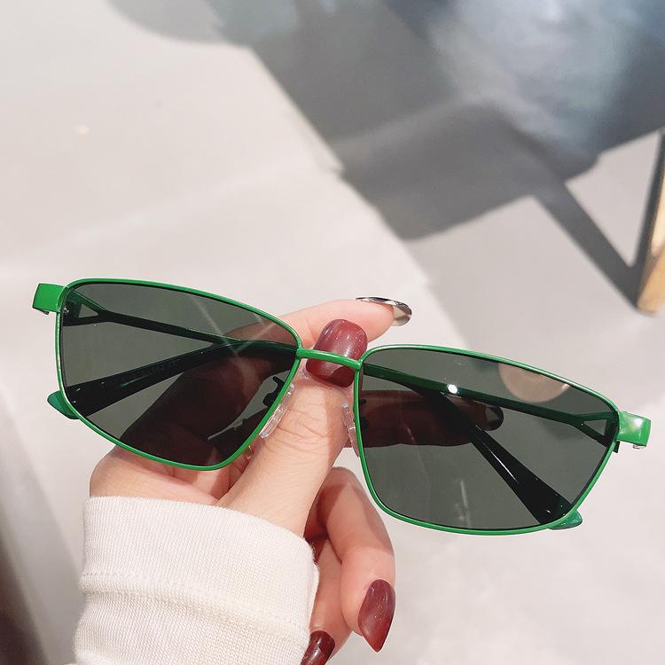 Gọng kim loại nhỏ thời trang âu mỹ kính râm cá nhân mới hip-hop