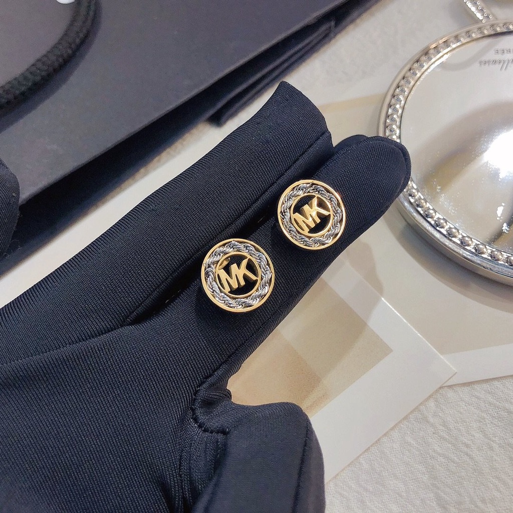 Thời Trang Khuyên Tai Tròn Khắc Chữ michael kors Bằng Thép Titan Chống Nước Không Gỉ