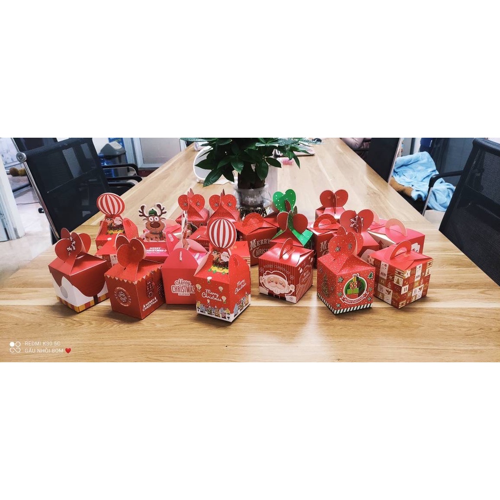 Hộp quà noel trang trí đựng quà vỏ hộp hàng loại 1 giáng sinh trộn mẫu khác nhau