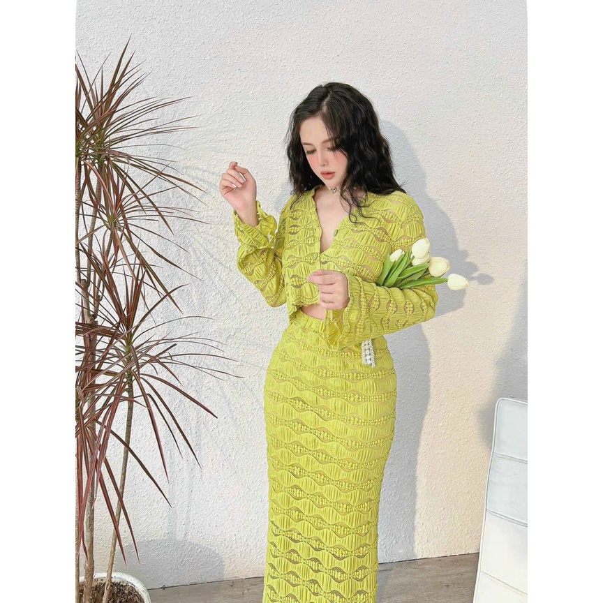 SET BỘ ĐI CHƠI, SET 2 MÓN ÁO CROPTOP CỔ V TAY DÀI ỐNG LOE PHỐI CHÂN VÁY BÚT CHÌ CỰC SANG
