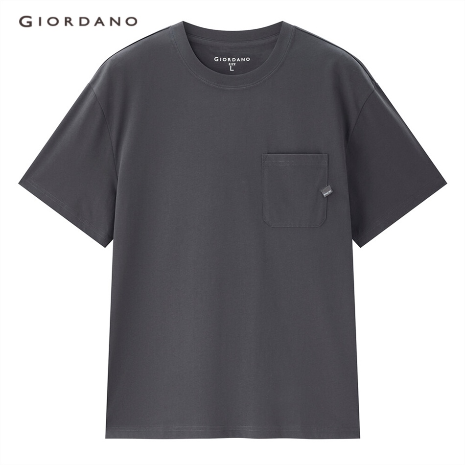 Áo thun nam GIORDANO 13023302 dệt kim cotton 100% cổ tròn tay ngắn phối túi đính nhãn