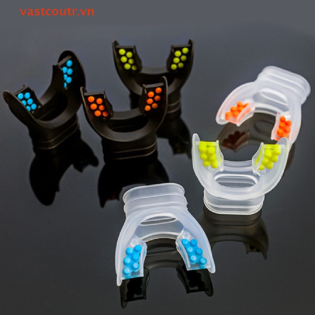 Mặt Nạ Lặn Có Ống Thở COUTR