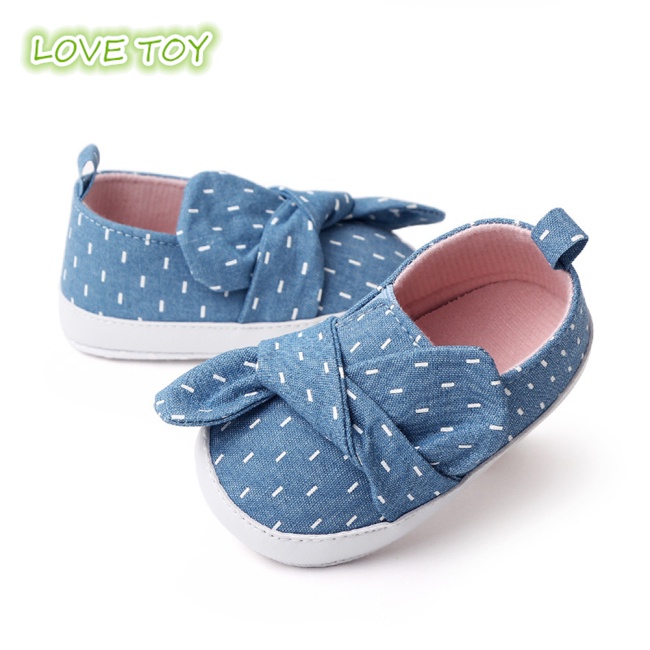 Giày Sneaker Đế Mềm Chống Trượt Thoáng Khí Cho Bé 3-12 Tháng Tuổi