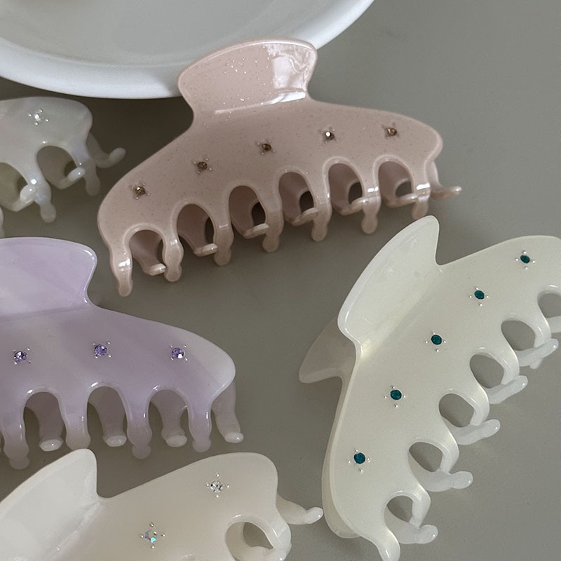 Kẹp Tóc Hình Cá Mập Đính Đá Thạch Anh Màu Be Ngọt Ngào Phong Cách Mới