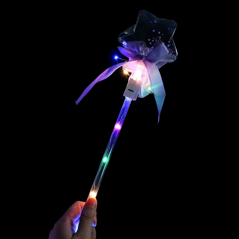 Que Gắn Ngôi Sao Năm Cánh Dễ Thương Cho Bé Gái