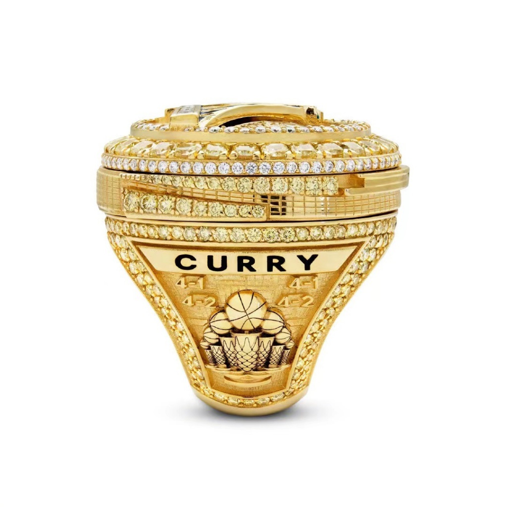 Nhẫn vô địch Nba 2022 của người hâm mộ Thompson