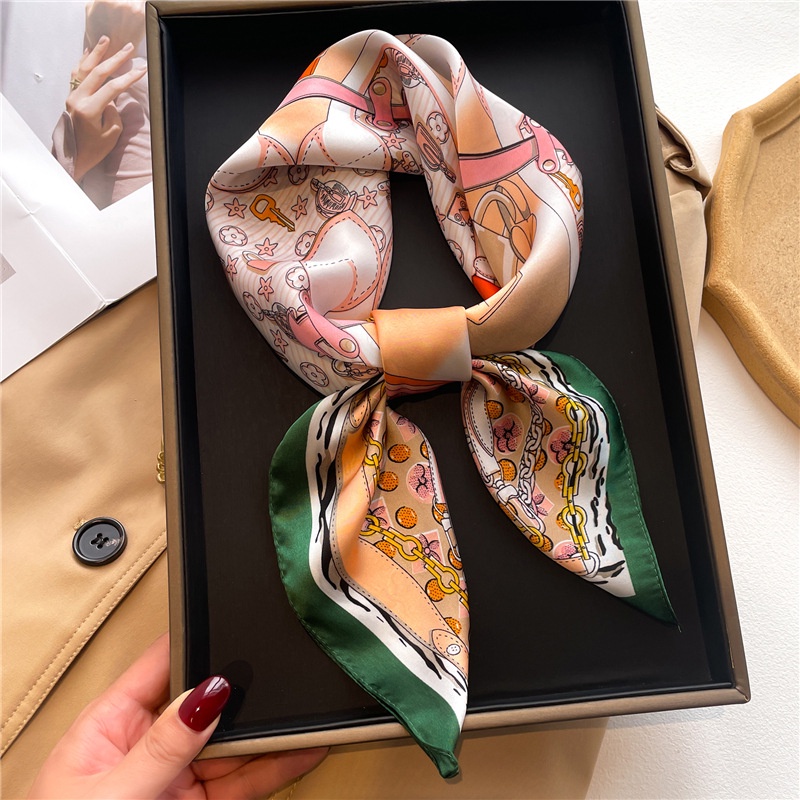 Khăn Choàng Cổ Hình Vuông 70X70Cm In Họa Tiết Hoa Bằng Lụa Thời Trang Xinh Xắn Cho Nữ