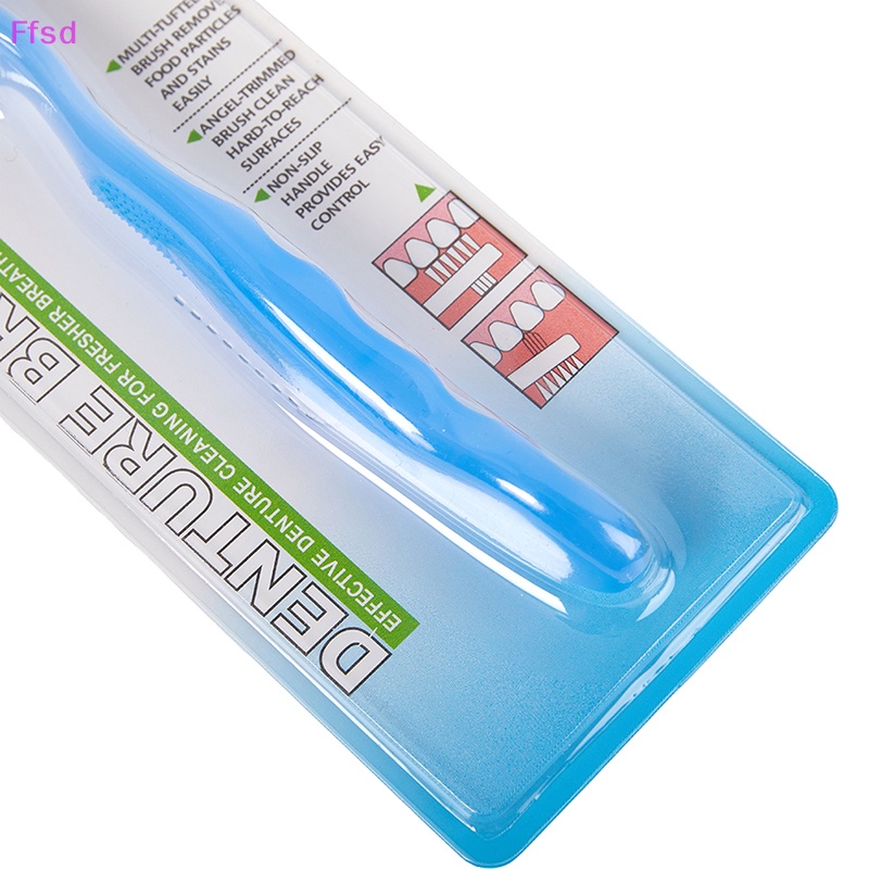 Bàn Chải Vệ Sinh Lông Cứng Với Tay Cầm Nhựa Tiện Dụng Cho Nam Nữ