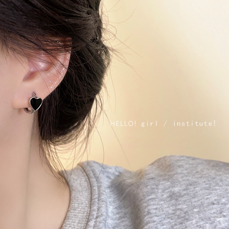 Hoa Tai Hình Trái Tim Màu Đen Thiết Kế Tinh Tế Thời Trang Mùa Hè Cho Nữ