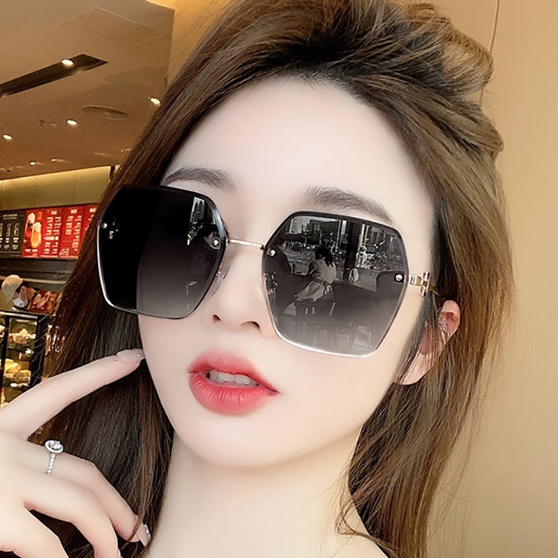 Kính Mát Gọng Vuông Kim Loại Thời Trang Cho Nam Nữ