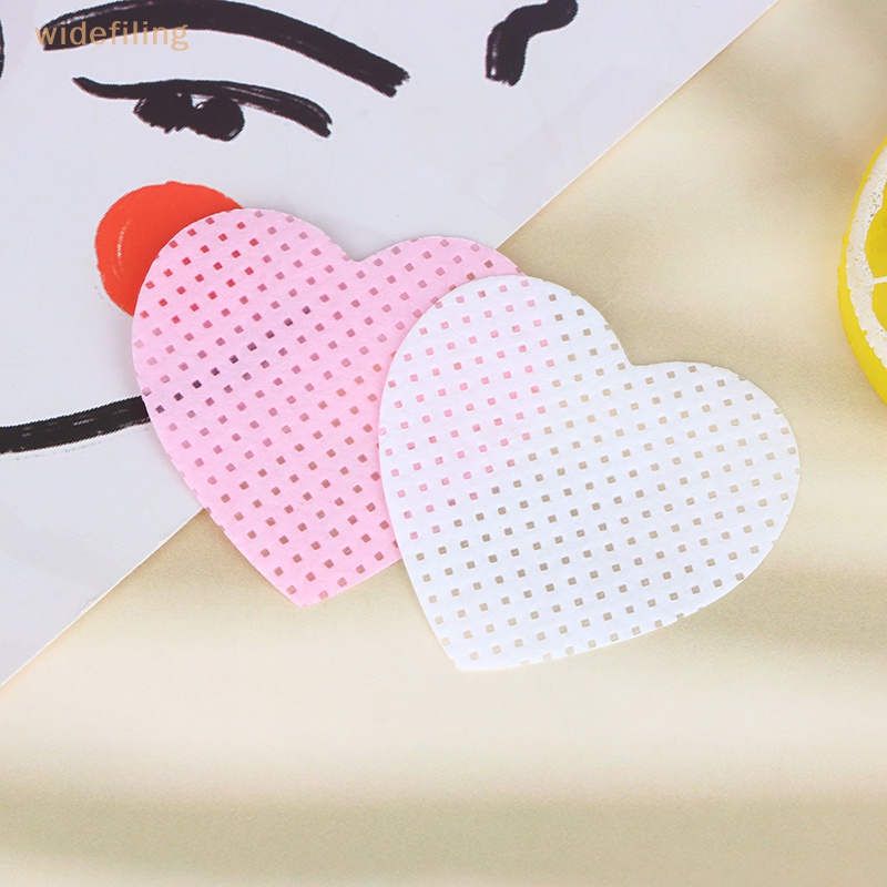 Hộp 200 Miếng Bông Tẩy Sơn Móng Tay Hình Trái Tim