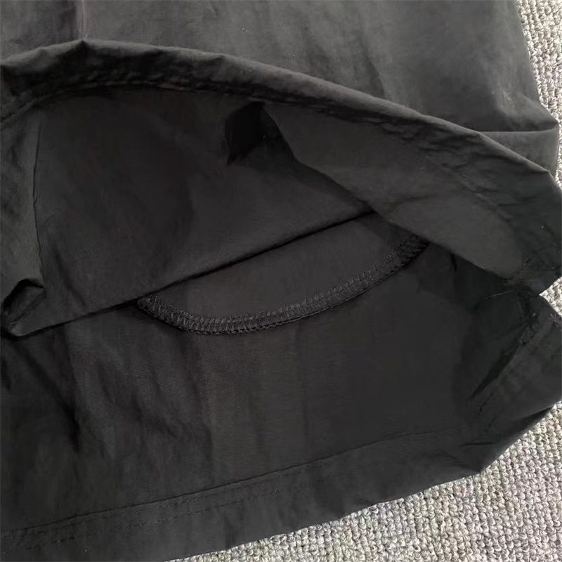 Quần short 100% Chính Hãng Nhanh Khô Chống Thấm Nước Có Dây Rút Thời Trang Đi Biển Cho Nam Và Nữ