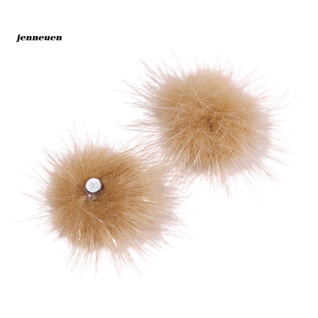 Hộp Phụ Kiện Banh Lông Nhiều Màu Sắc Dùng Trang Trí Móng Tay Nghệ Thuật