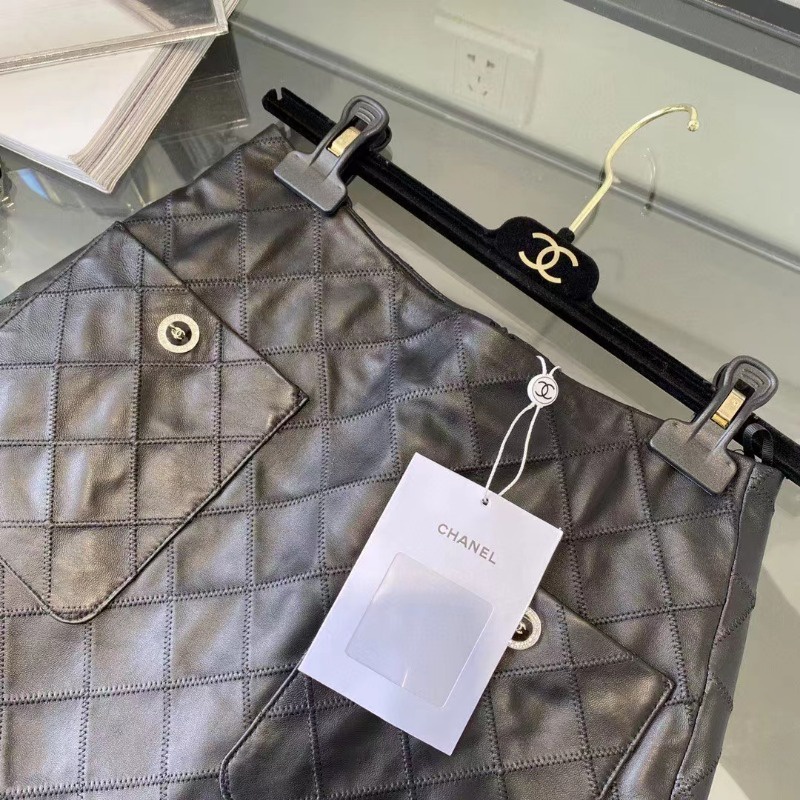 Chân Váy Da Cừu Sọc Ca Rô Đính Đá Thời Trang Mùa Thu Mới 2023