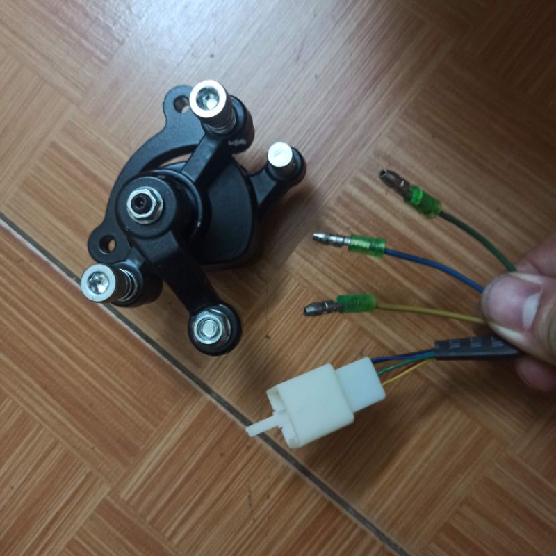 Bánh xe 10 inch phanh đĩa kèm động cơ 3 pha không chổi than 36V 350W