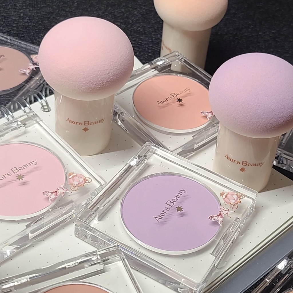 Phấn má Ators Flower Wedding Carriage kèm mút tán