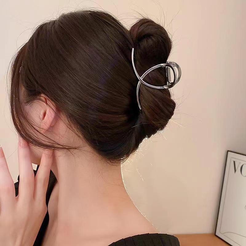 Kẹp Tóc Hình Cá Mập Bằng Kim Loại Đơn Giản Thời Trang Cho Nữ