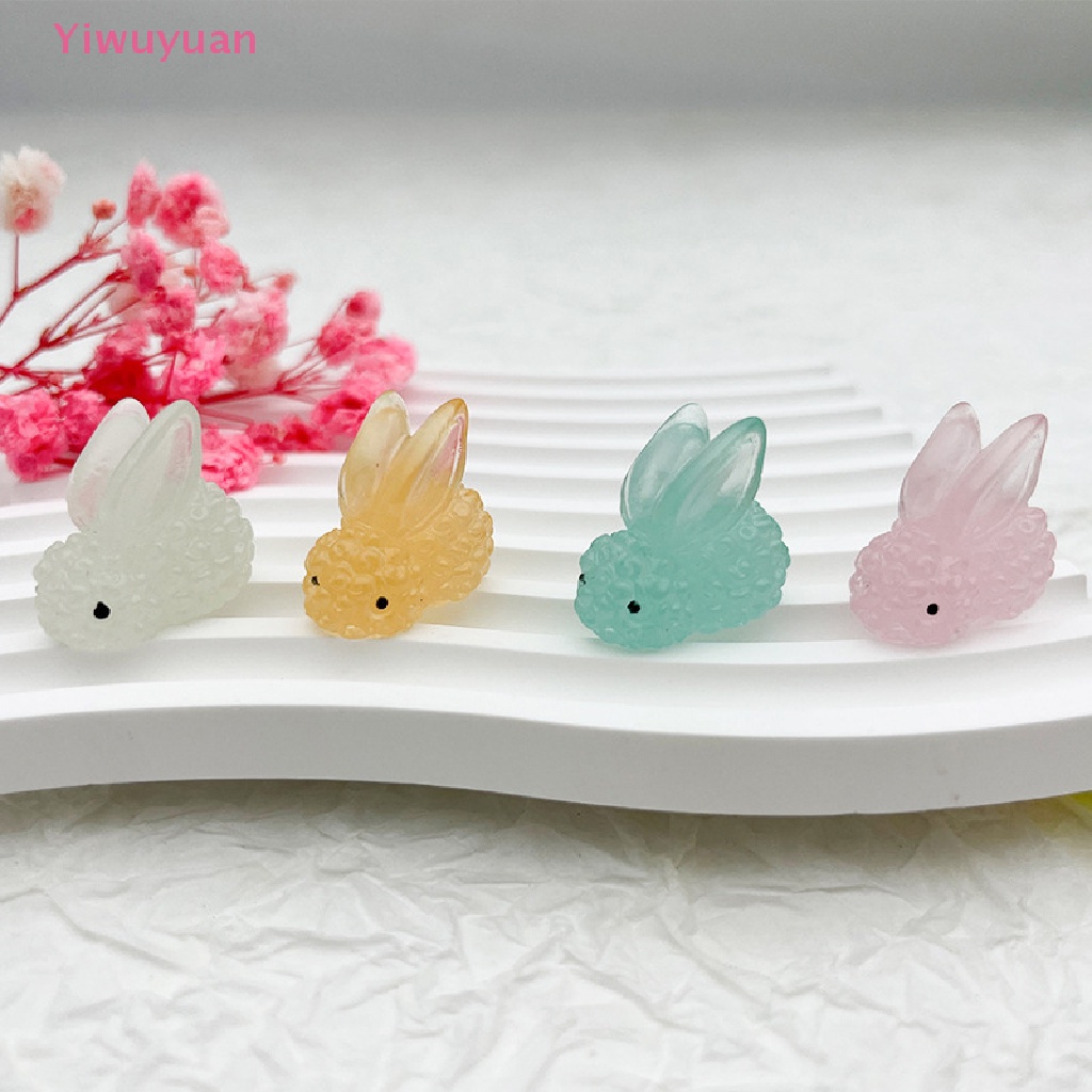 Bộ 5 Mô Hình Thỏ Mini Bằng Nhựa Màu Dạ Quang Trang Trí Xe Hơi