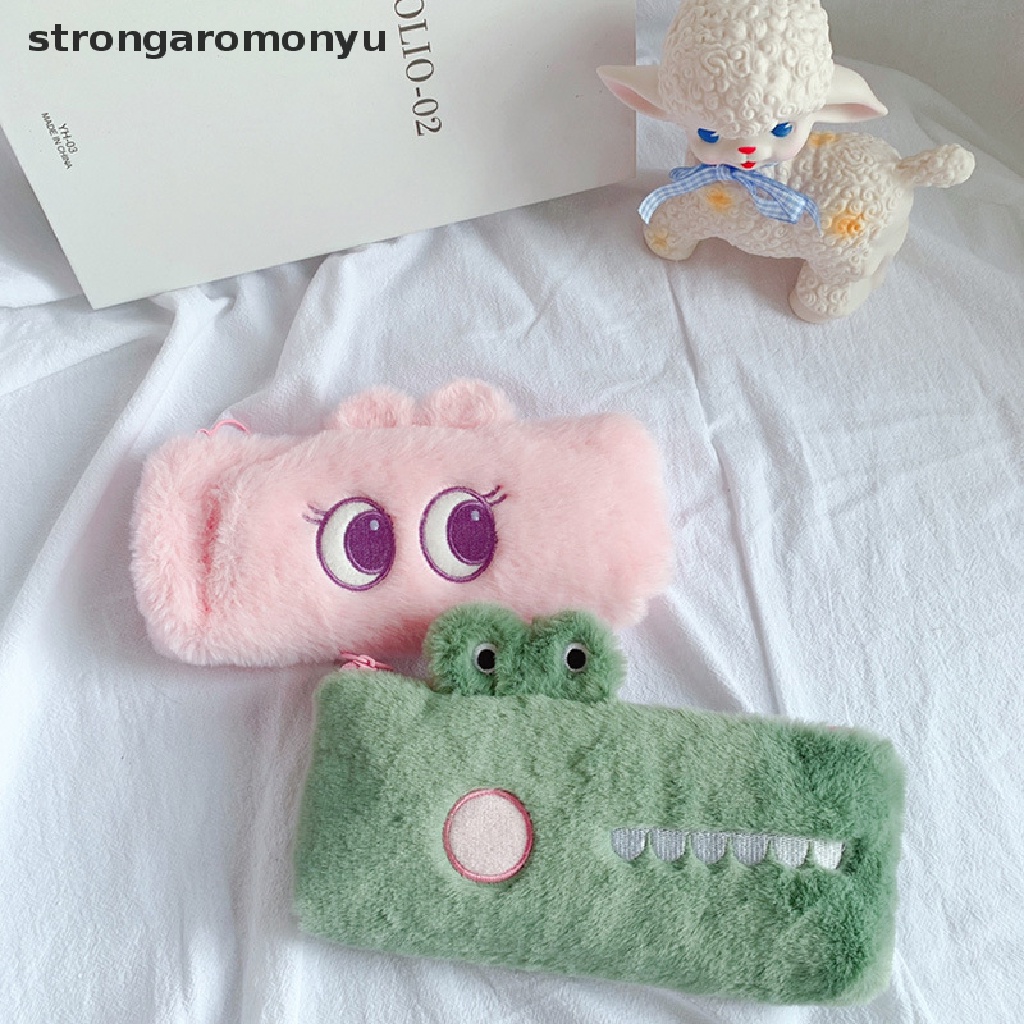 Túi Đựng Bút / Mỹ Phẩm Phủ Lông Họa Tiết Hoạt Hình Dễ Thương Cỡ Lớn Tiện Dụng