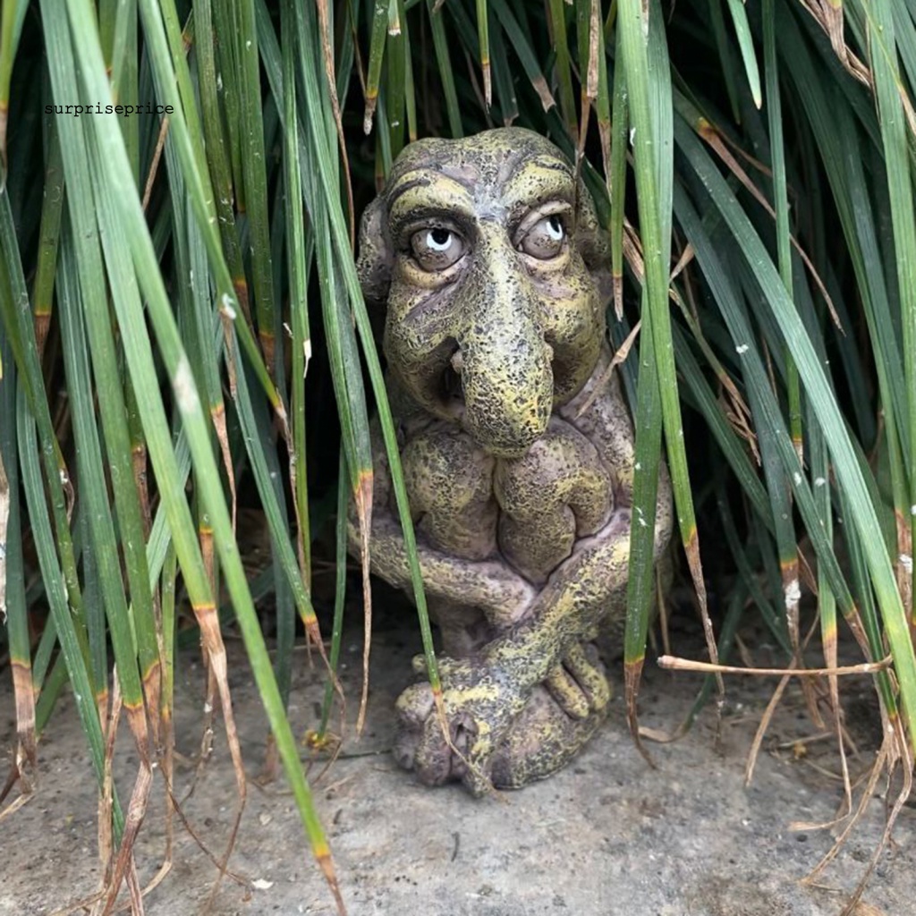 Bức Tượng Gargoyle Phong Cách Gothic Cho Sân Vườn