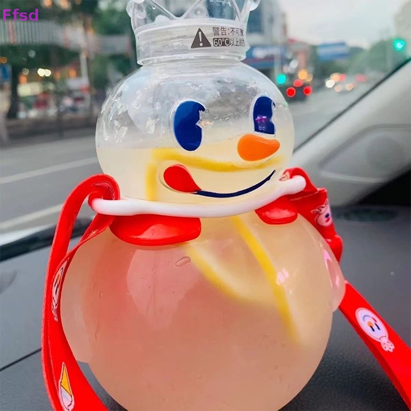 Bình Nước Hình Người Tuyết Dễ Thương 700ml