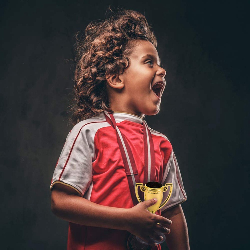 Set 20 Cốc Vàng Mini Bằng Nhựa Đồ Chơi Giải Thưởng Cho Bé