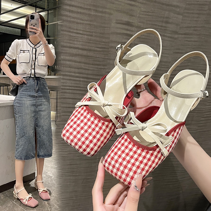 Dép Đi Trong Nhà Tắm Đế Mềm Chống Trượt Họa Tiết Hoạt Hình Dễ Thương Cho Cặp Đôi