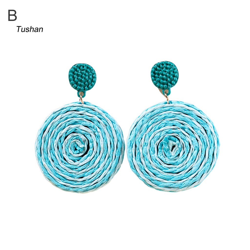 1 Đôi Bông Tai Hình Tròn Màu Sắc Tương Phản Nhẹ Nhàng Dành Cho Nữ