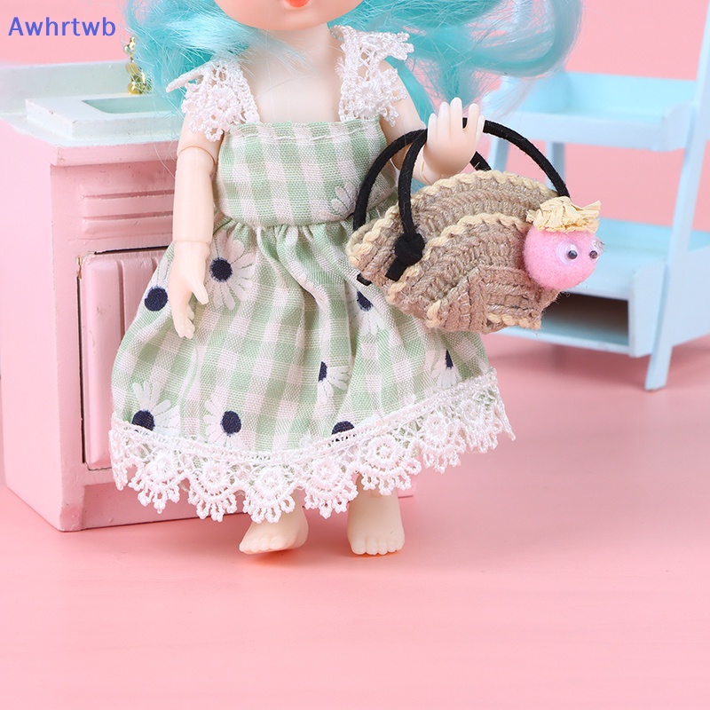 Giỏ Xách Đan Lát Mini Tỷ Lệ 1 / 6 Độc Đáo Cho Nhà Búp Bê Mới